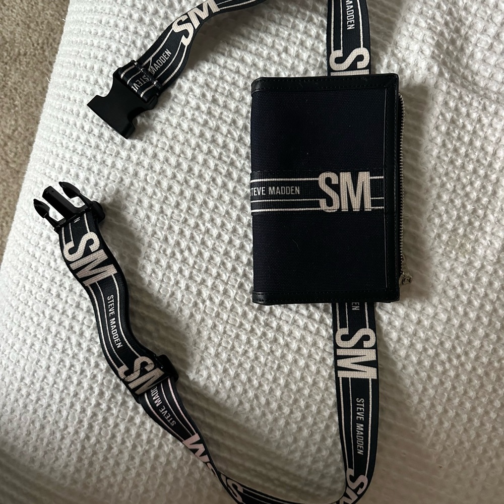 Brand new Steve Madden cross body/fanny pack